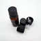 As garrafas plásticas do parafuso preto tampam tampas distribuidoras das tampas 18mm com redutores do orifício